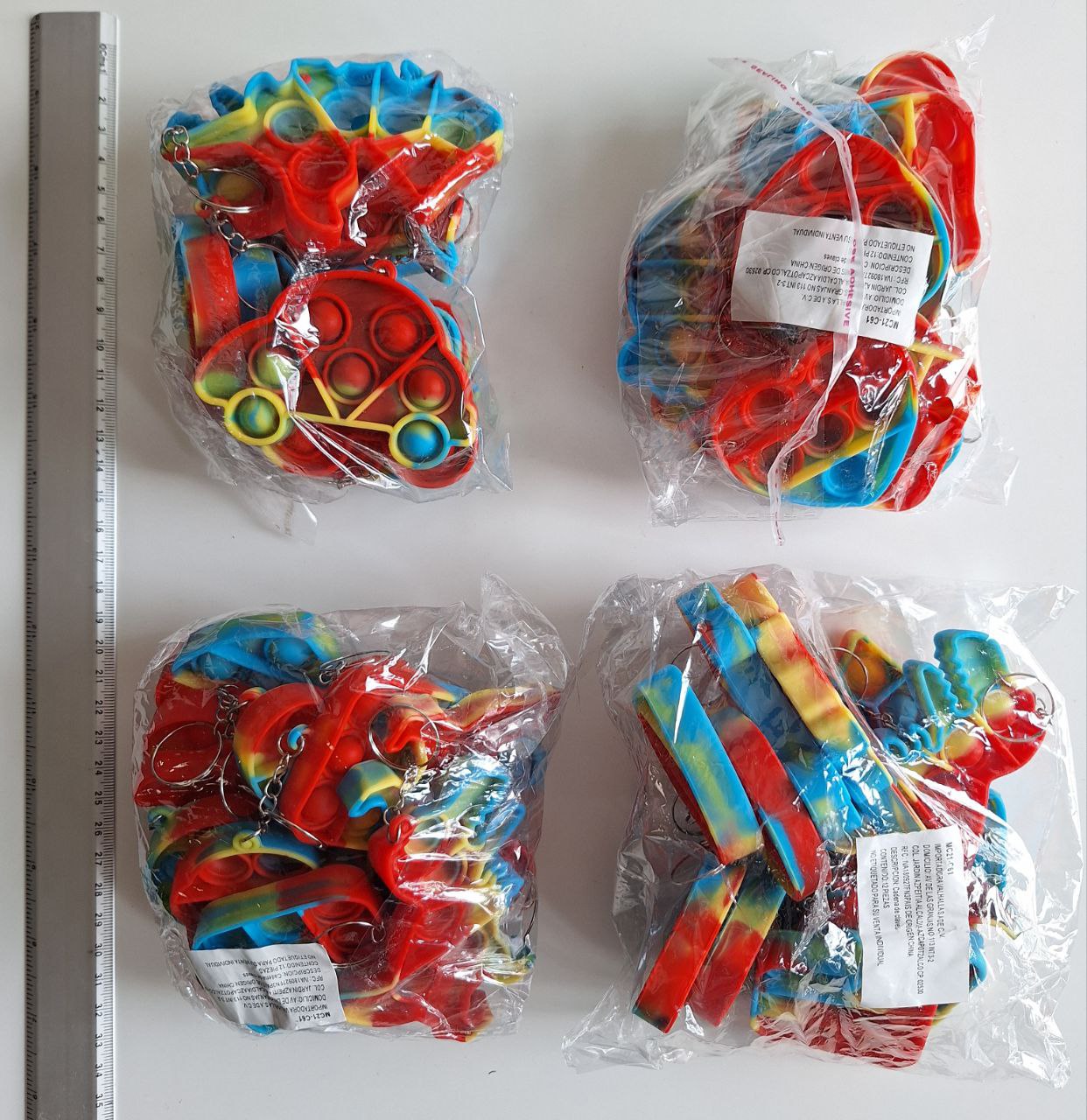 Llavero - Figura Pop it, paq con 12