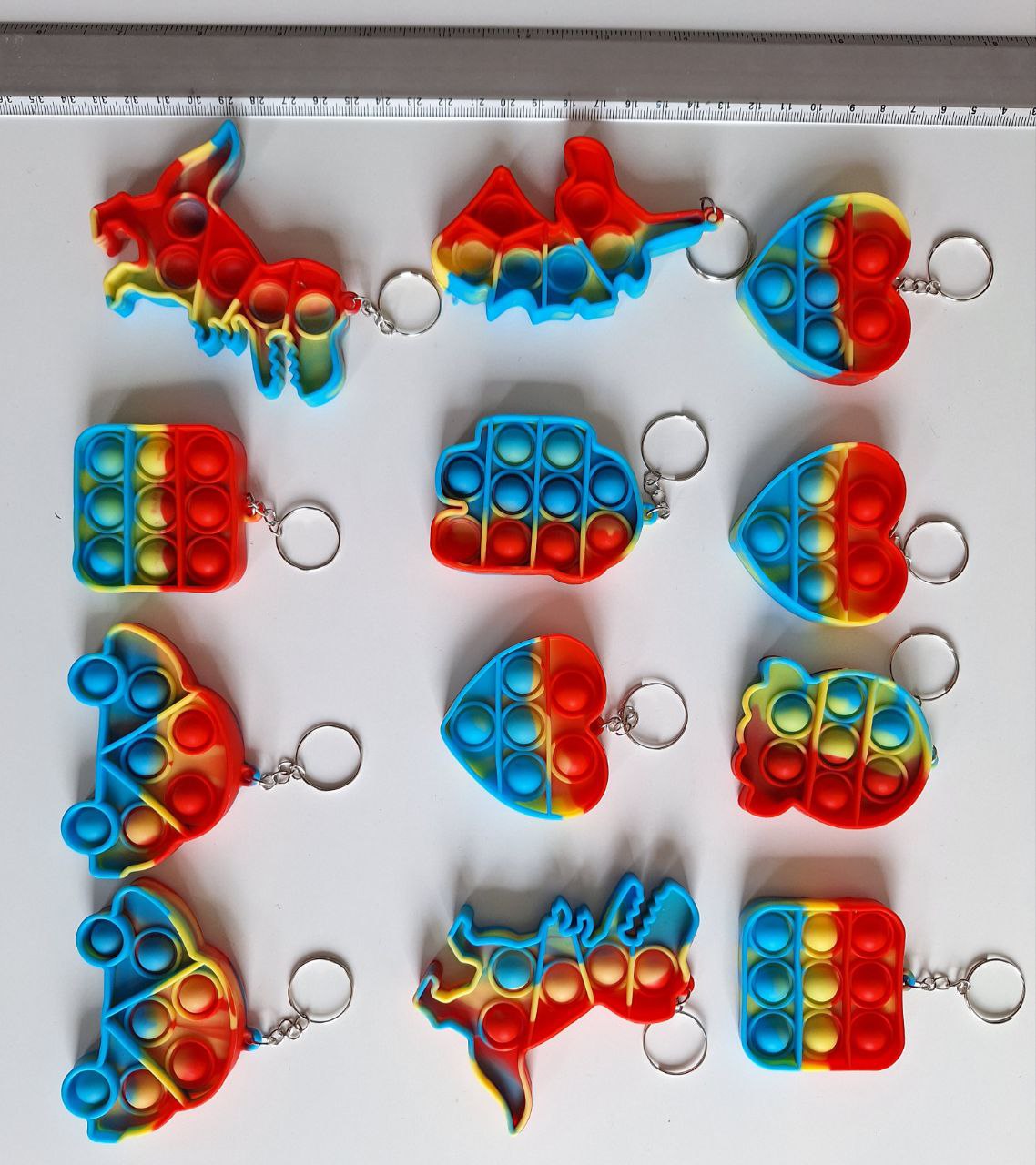 Llavero - Figura Pop it, paq con 12