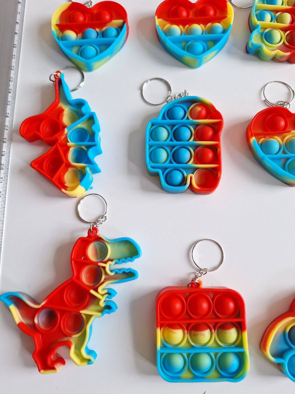 Llavero - Figura Pop it, paq con 12