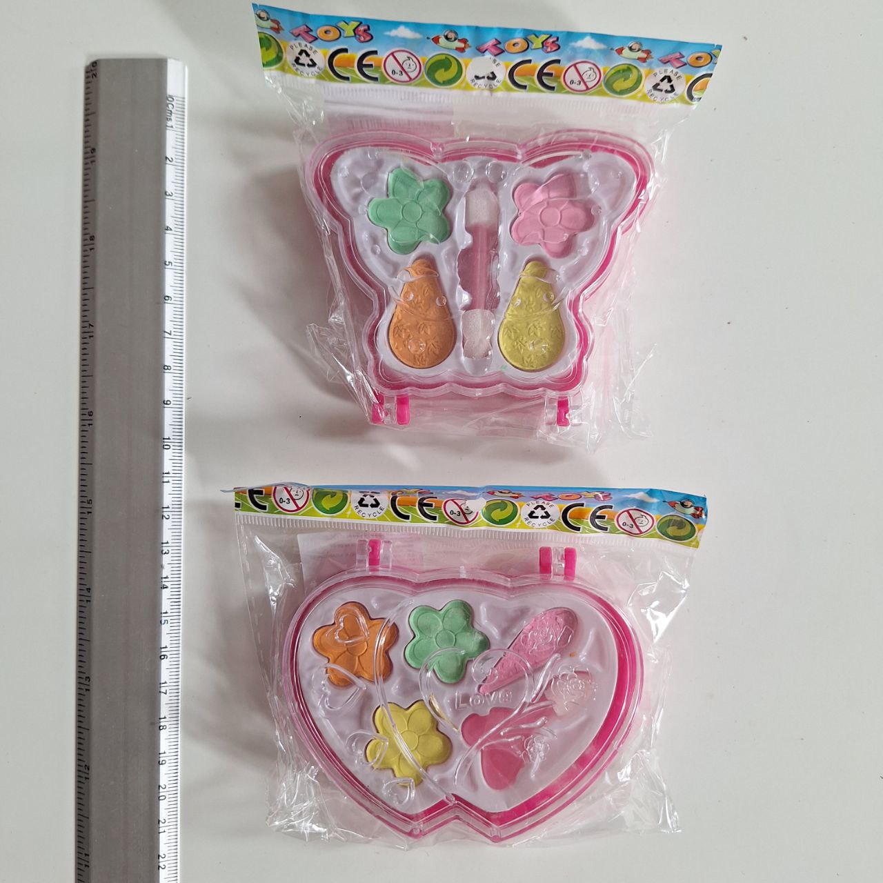 Maquillaje niña plástico