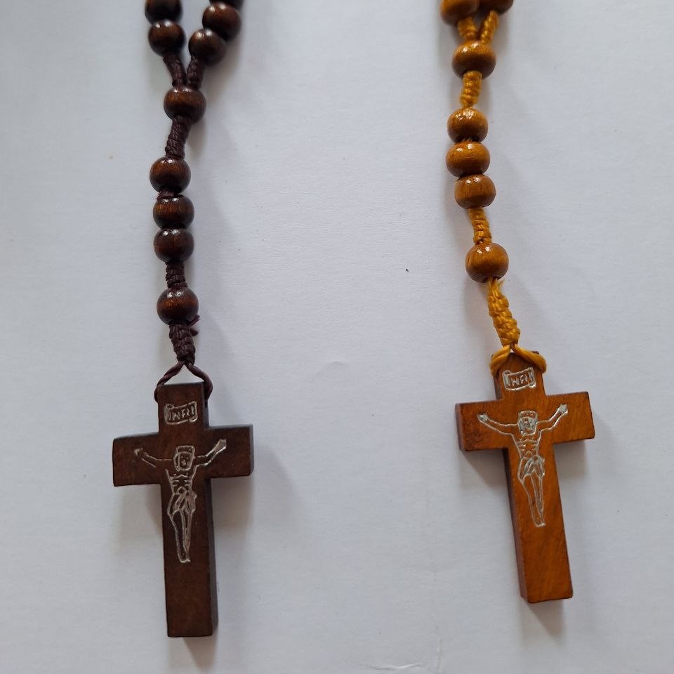 Rosario ( Collar de Madera ) 2