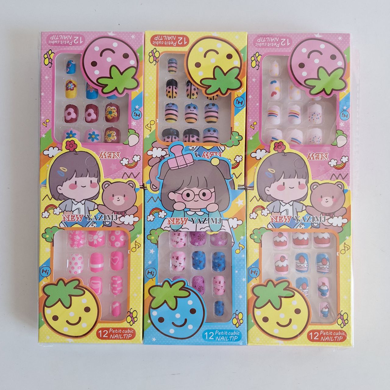 Uñas con decoraciones 