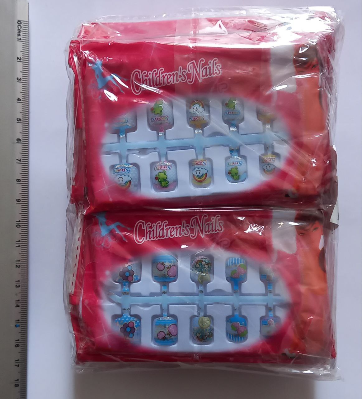 Uñas con decoraciones 